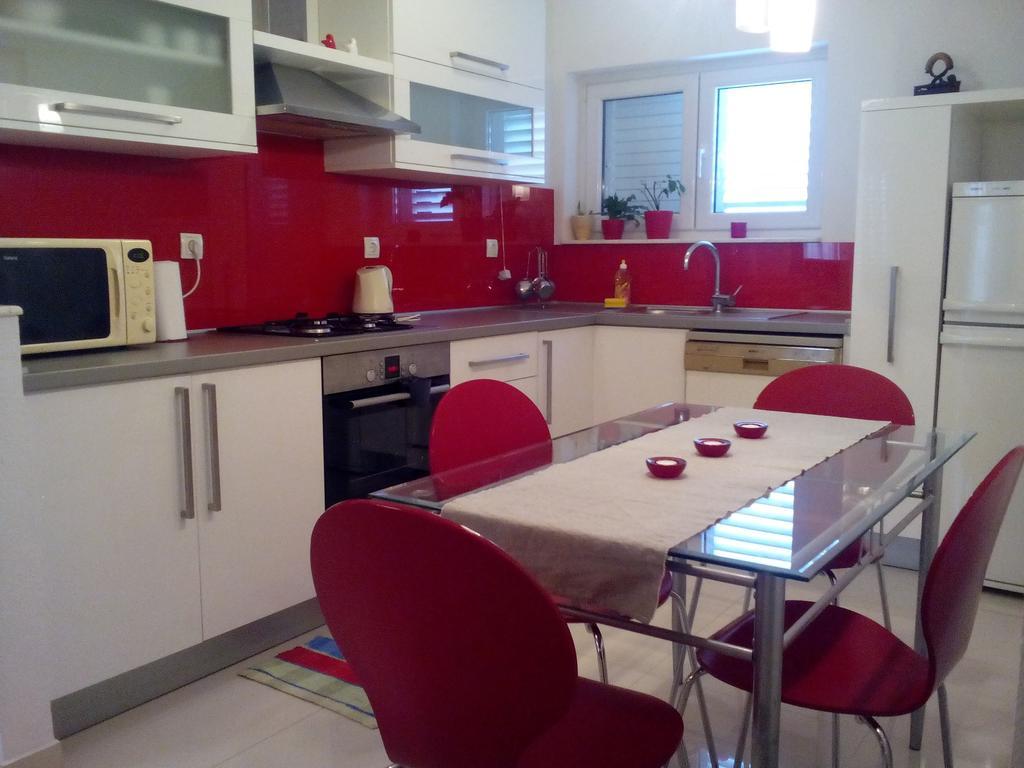 Apartment Petra Baška Voda エクステリア 写真