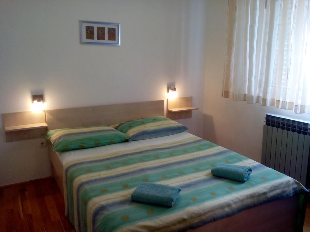 Apartment Petra Baška Voda エクステリア 写真